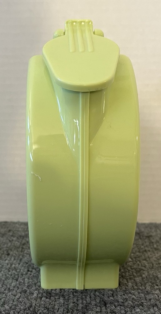 Retro Art Deco Pitcher 1.5 Quart Lime Green Plastic Kitchenware Home Decor