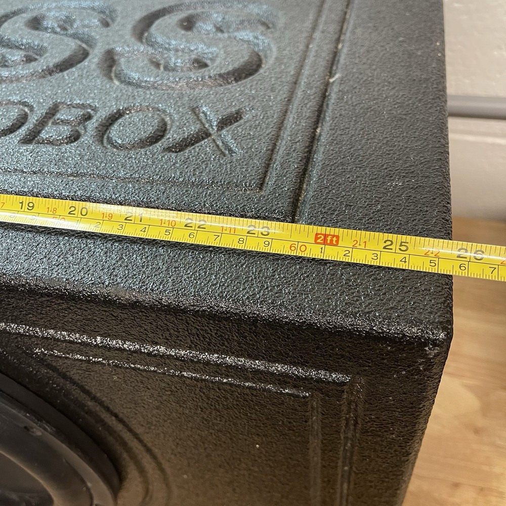 Super Bass Pro Box Model With Soundstream Speaker