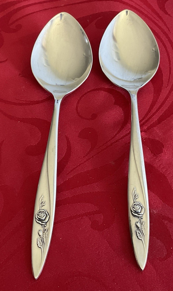 Oneida Community silverplate Morning Rose 2 soup spoons 6 3/4" NM polished