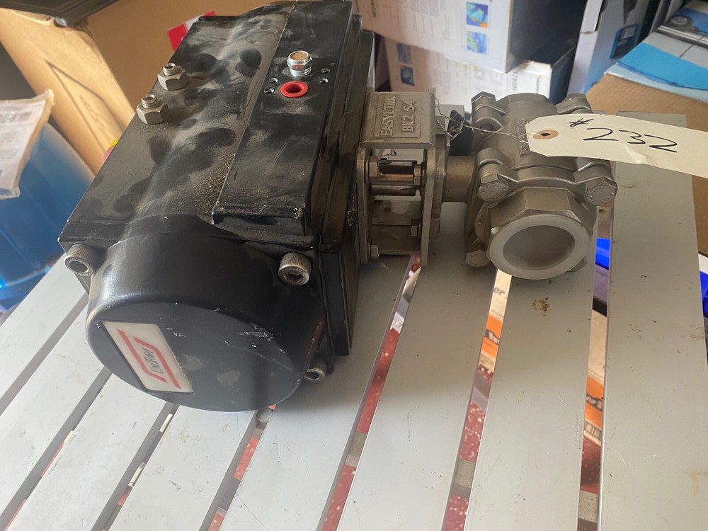 UNITORQ 1237 K2290HT WITH 1-1/2" SS VALVE