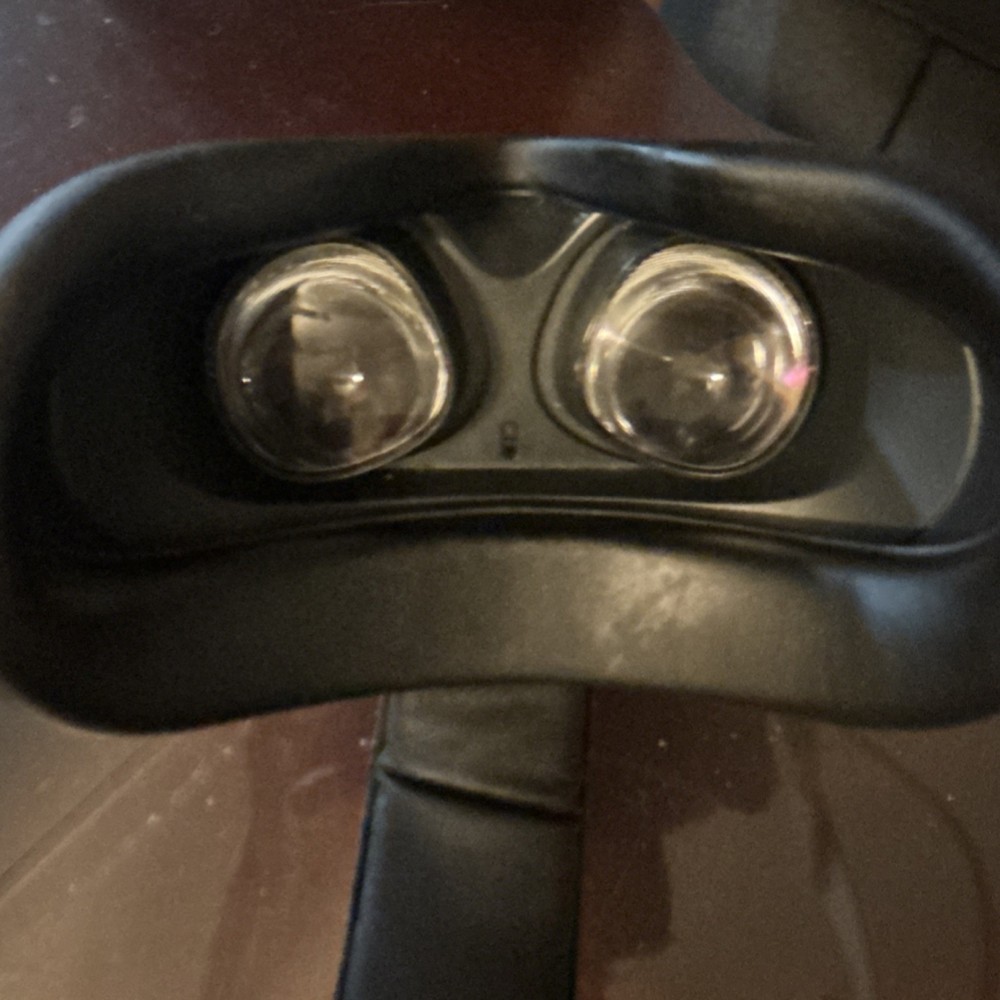 Standalone Wireless VR Headset Black Plastic Virtual Reality Goggles