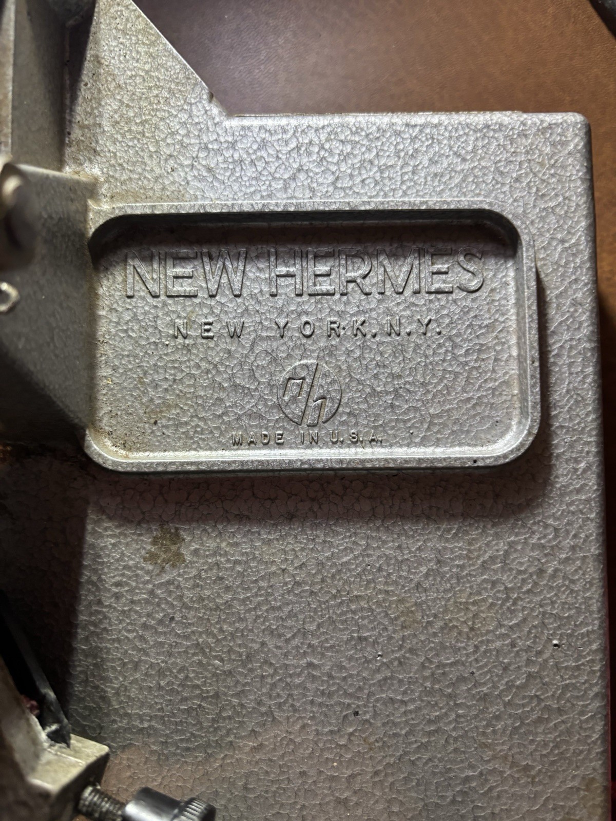 New Hermes MV718159 Engraving Machine has running motor