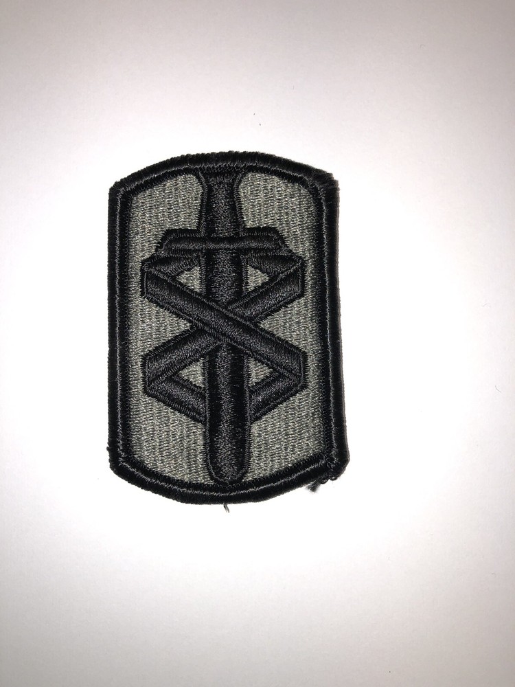 18th Medical Command ACU U.S. Army Shoulder Patch Insignia