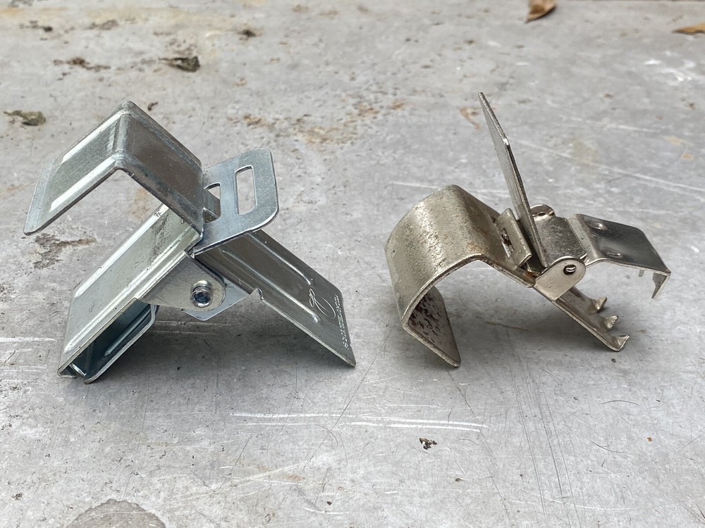 Rug Display Rack Hanging Clips