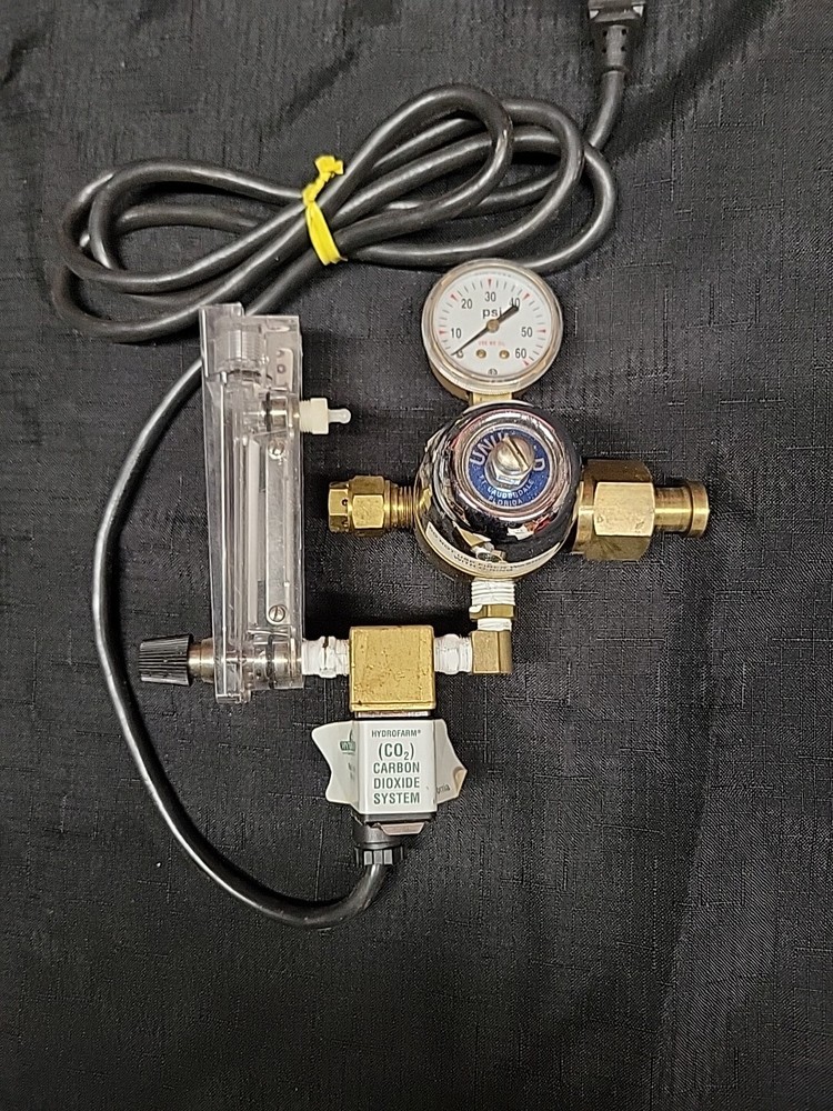 Hydrofarm (CO2) Carbon Dioxide System Regulator Liding Aquarium Hydroponic