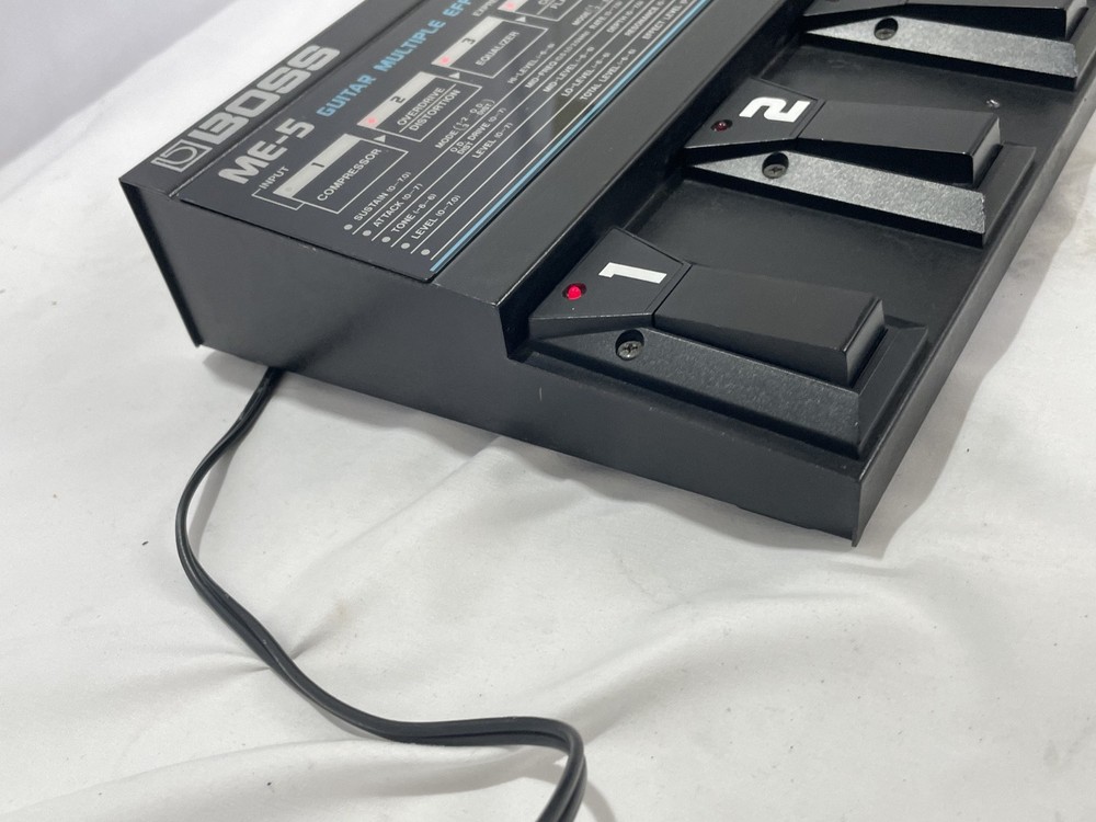 BOSS ME-5 Guitar Multi Effects processor Pedal Working AC100V