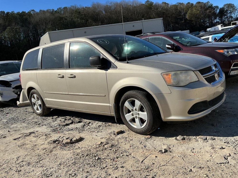 CARAVAN 2013 Glove Box 4912095