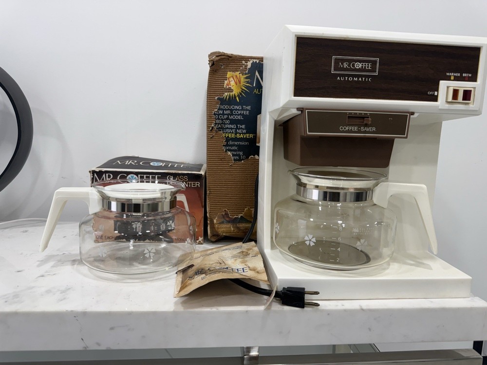 Vintage Mr Coffee Automatic Coffee Maker Set CBS-700 w/ Extra Decanter Boxes Ret