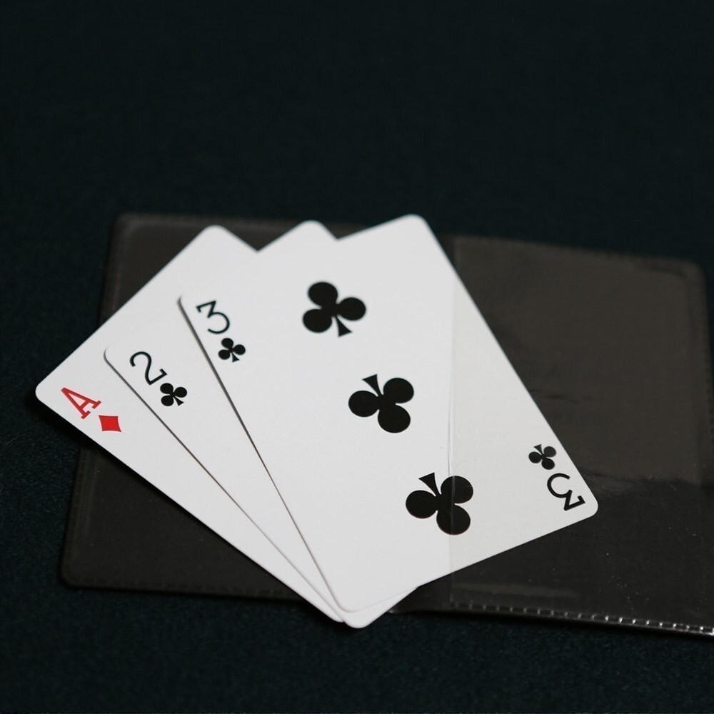 Authentic Bicycle 3 Card Monte Ultimate Easy Magic Trick Beginner Chase Ace NEW