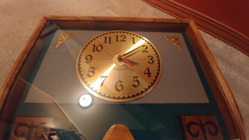VINTAGE THOMASVILLE BILLIARDS CLOCK