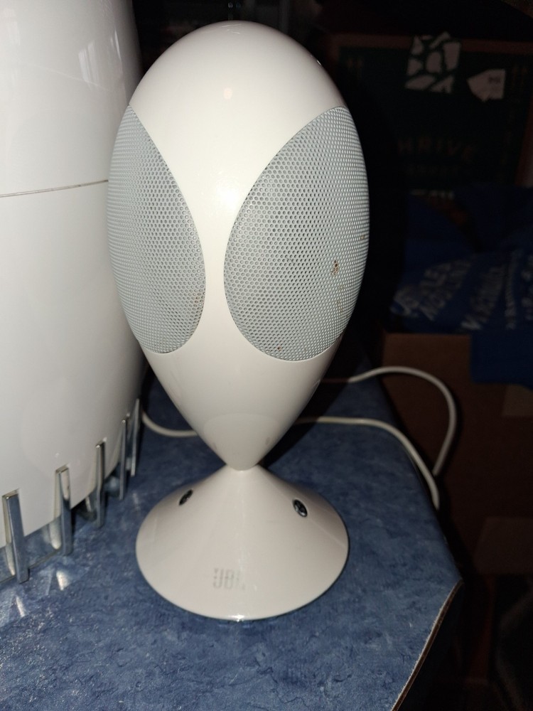 JBL Encounter 2.1 Multimedia Speaker System White Large Egg Alien Speaker Works!
