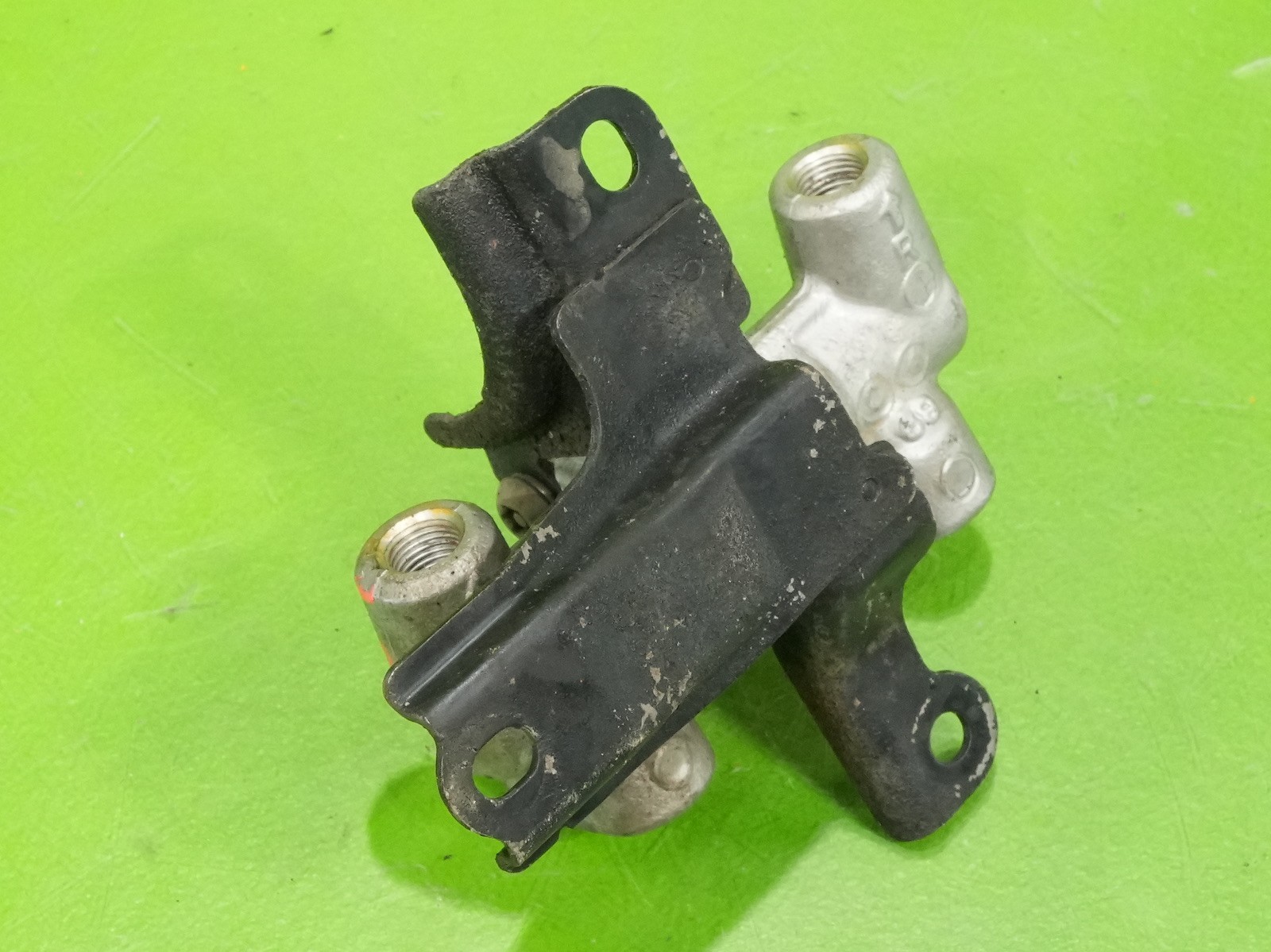 92-95 Civic OEM rear back brake 3030 proportioning valve + firewall bracket