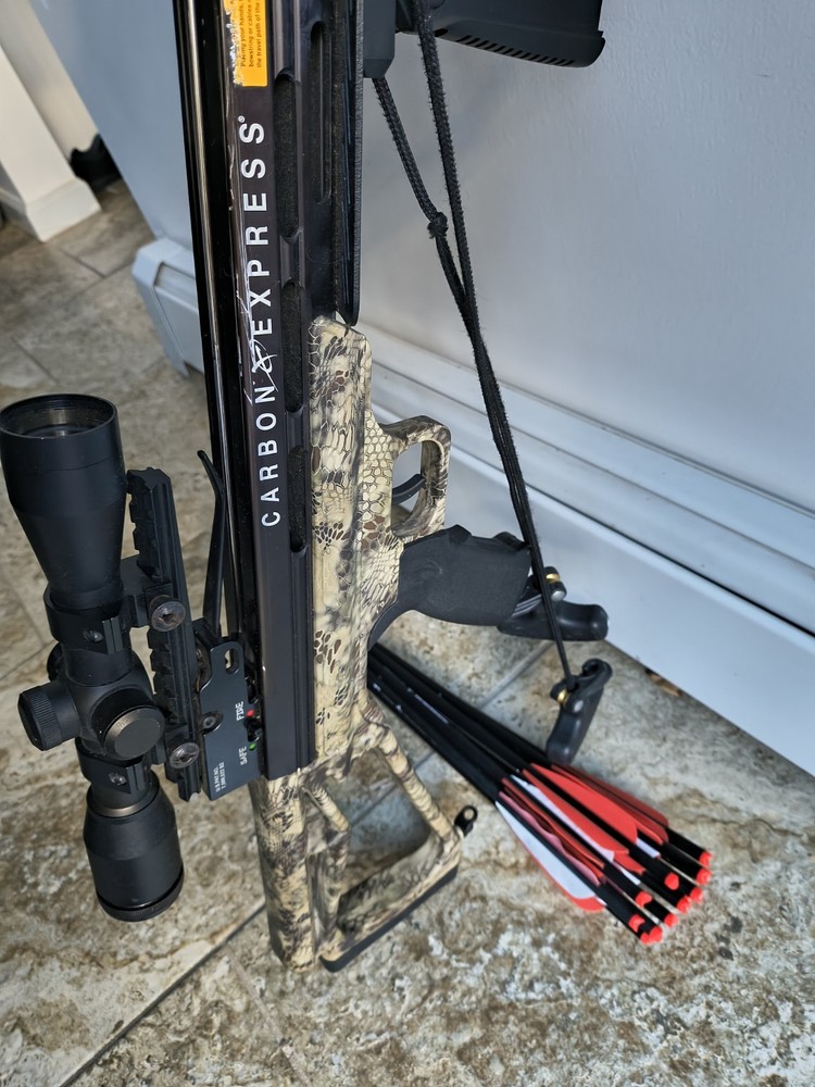 carbon Express covert ch3sl crossbow