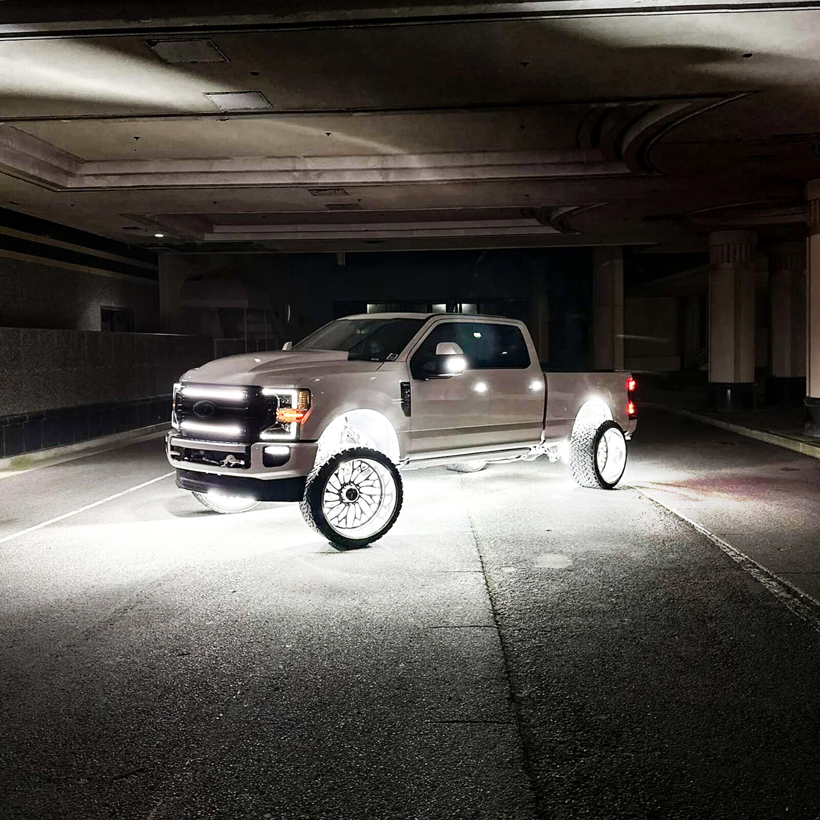 4Pcs 300W 17" Inch 5-Row Pure White LED Wheel Lights Car Rim Lights 6000K Bright