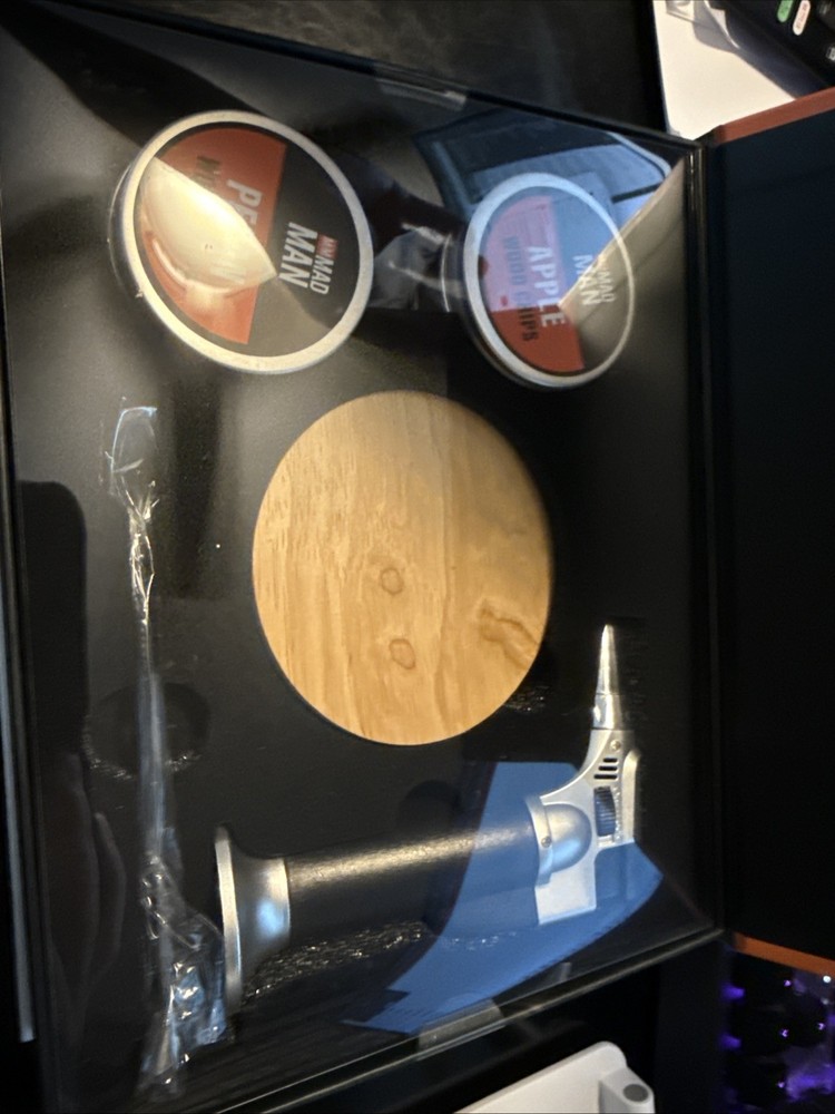 Mad Man Whiskey Smoker Set New