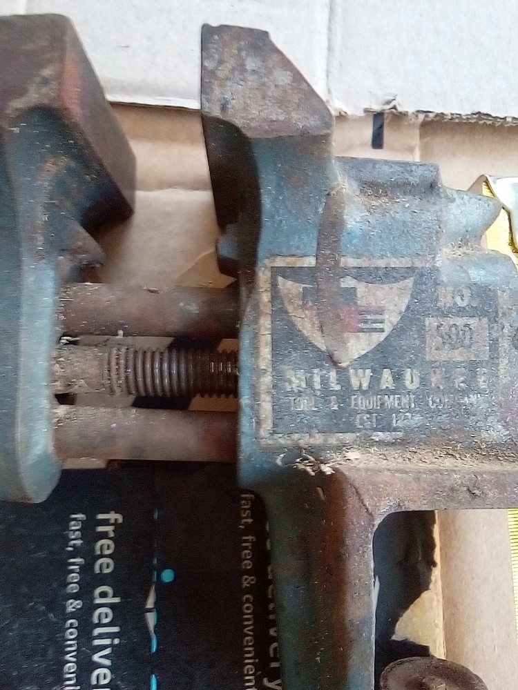 Milwauwee Small Bench Vise
