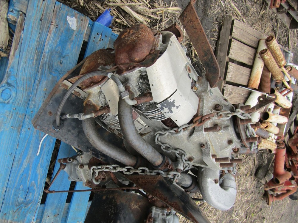 CONTINENTAL AIRPLANE ENGINE FOR PARTS