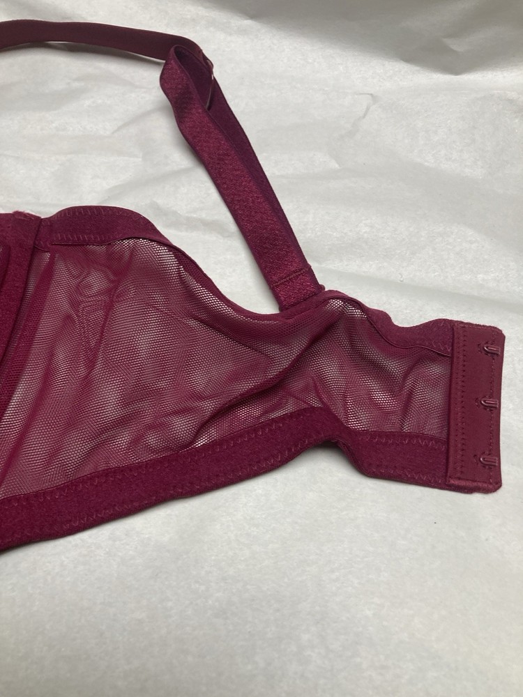 VS Bra Unlined Underwire Sparkle Strap Size 38 DDD