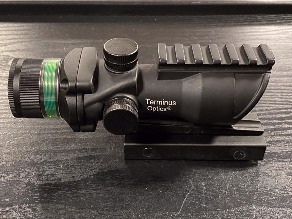 TERMINUS OPTICS 4x32 GREEN SCOPE-USED.