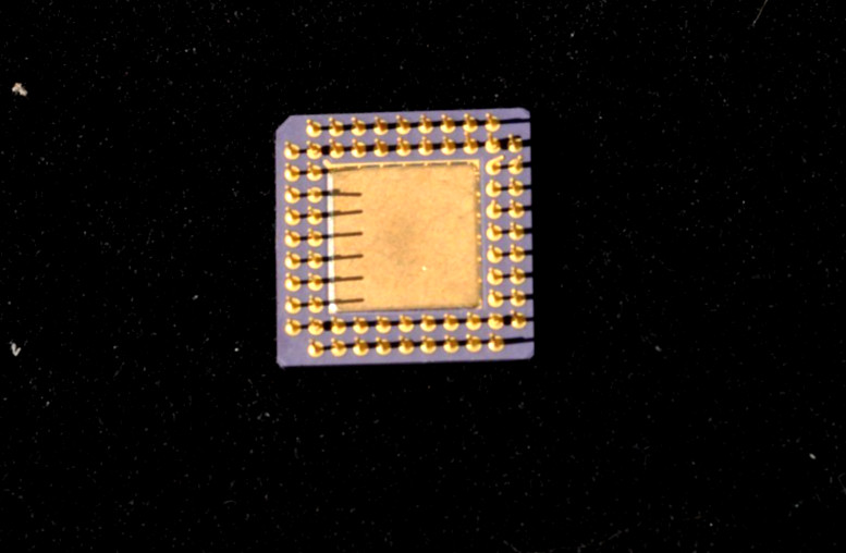 IIT MATH CHIP, P/N 3C87-40, 8087 COMPATIBLE, CERAMIC PIN PACKAGE,