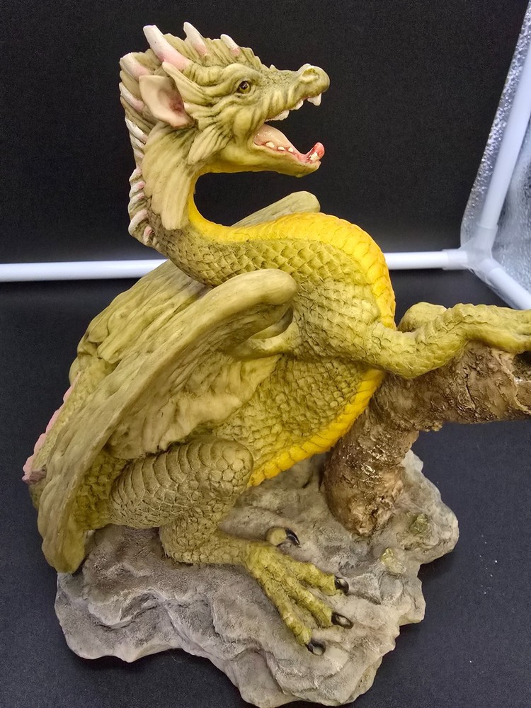 Enchantica EN2017 Gorgoyle Spring Dragon