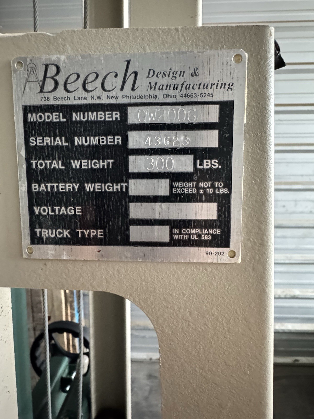 BEECH 1000 lbs Lift Truck GW-2006 For 15kv Gear