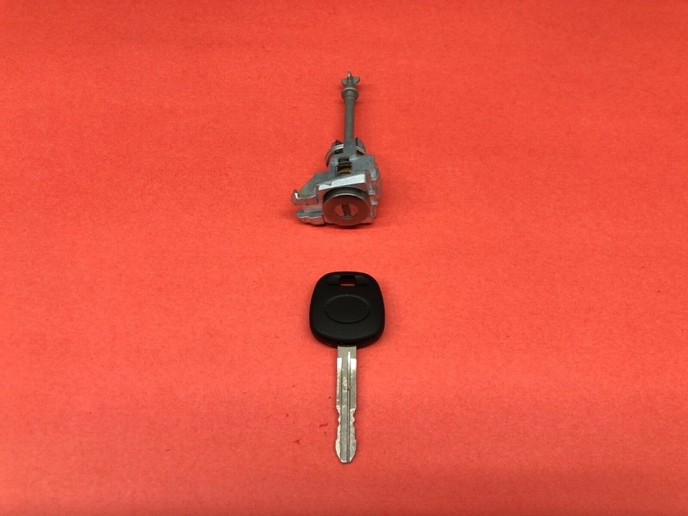 2007-2011 CAMRY DRIVER FRONT LEFT DOOR LOCK CYLINDER W/ KEY NEW DL853