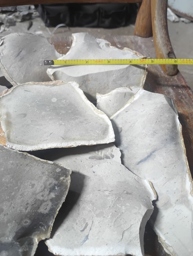 Large Pendernales Flakes .. Solid Material. ($3.50 Per Lb)