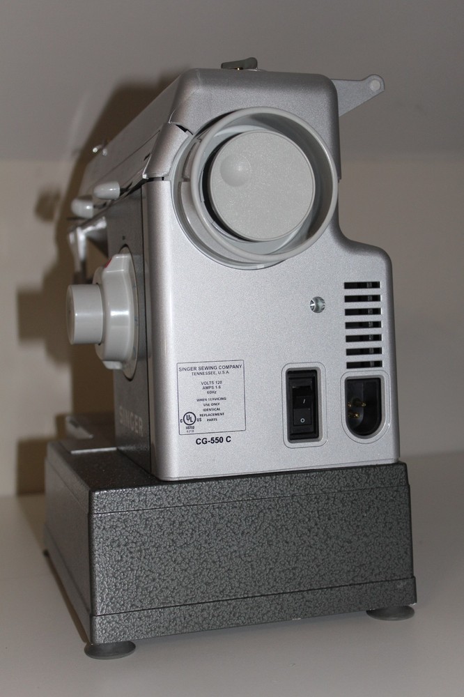 Singer CG-550 Sewing Machine Silver/gray High-Quality Machine READ *TESTED*
