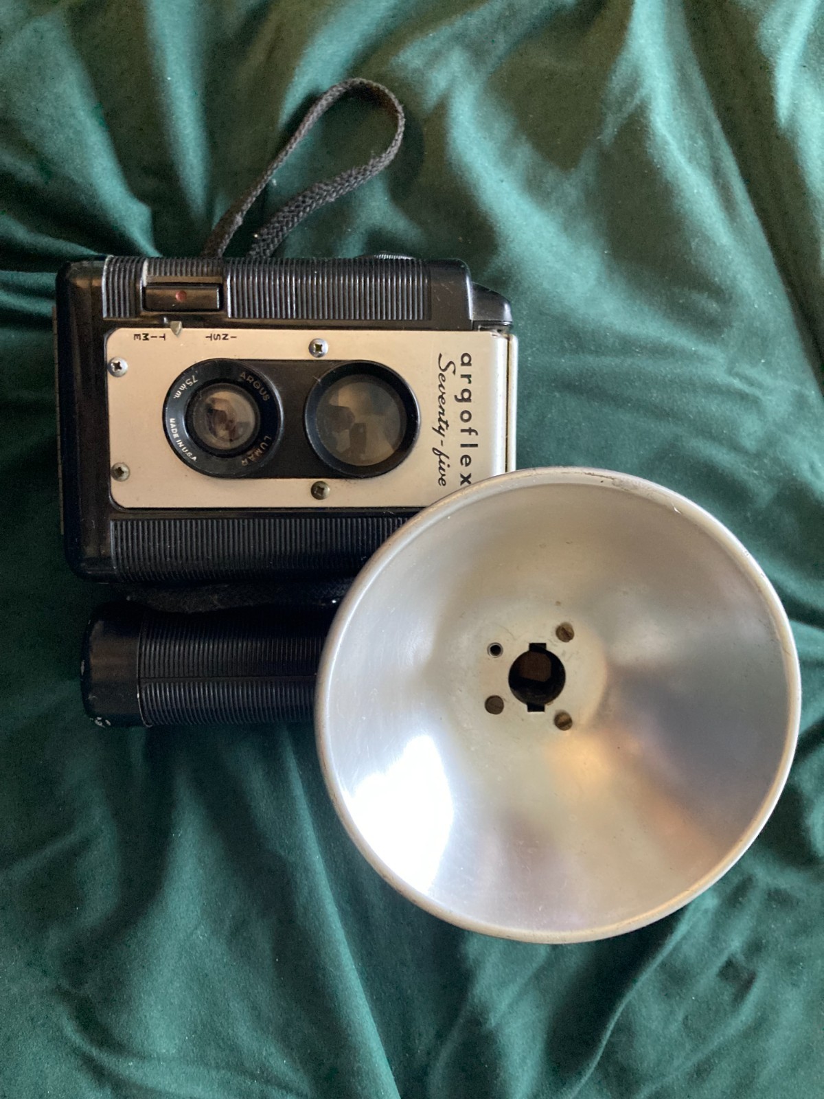 Argus Seventy-Five (Argoflex Seventy-Five) vintage film camera flash attachmen