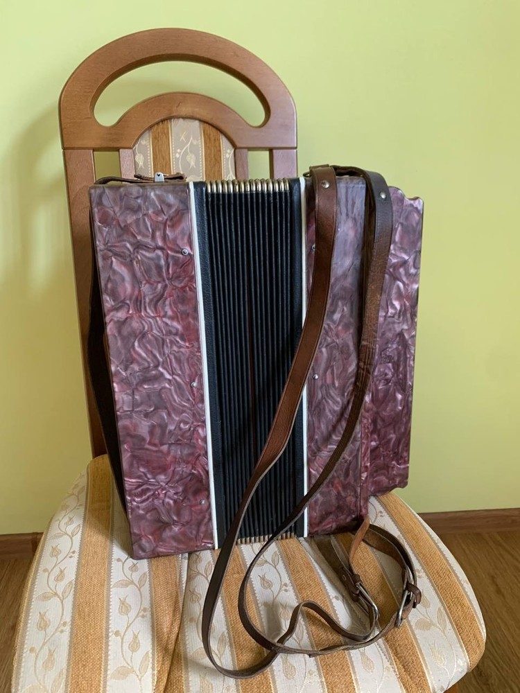 Баян Кремінне, хроматичний акордеон 100 басів, зроблено в Україні, народний музи