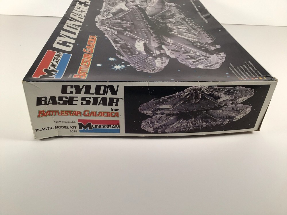 Battlestar Galactica Cylon Base Star Monogram Model Kit