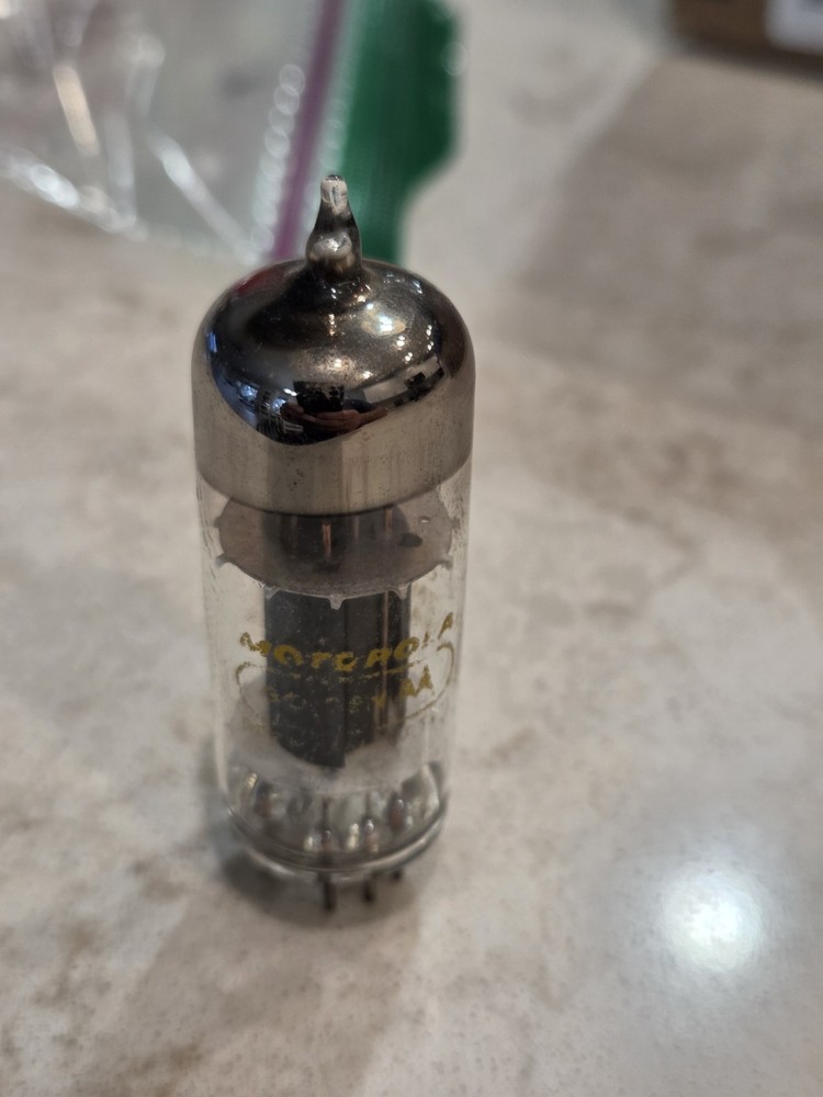 Motorola  3GS8  Tube Tested Good