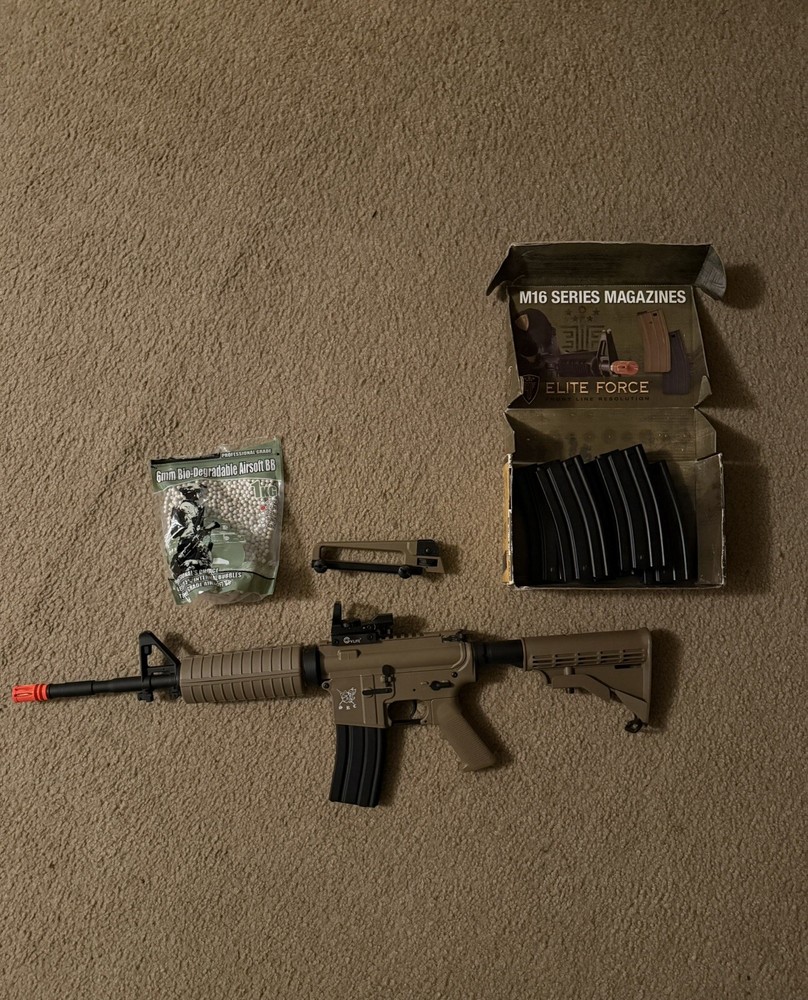 SRC M4A1 Airsoft Rifle