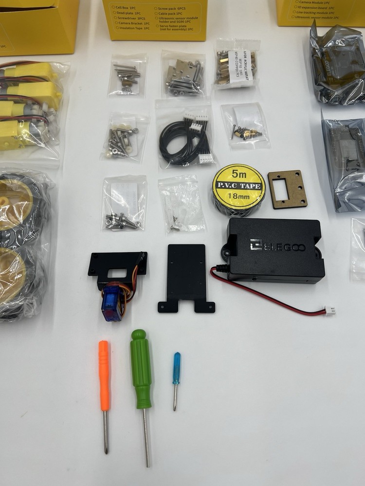 NEW Elegoo UnoR3 Project Smart Robot Car Kit V 3.0 Plus Programming Engineering