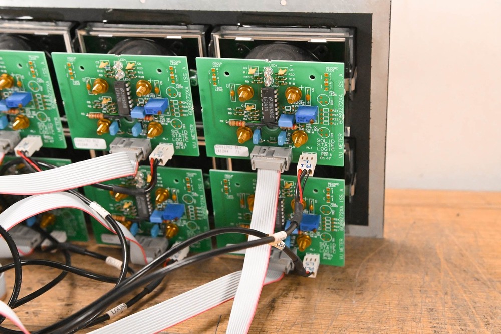 Solid State Logic SSL 5.1 Surround VU Meter Panel w/ Cables CG01U0M