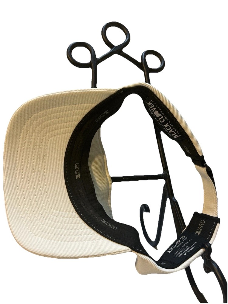 Black Clover x Topgolf White Golf Visor – Never Worn