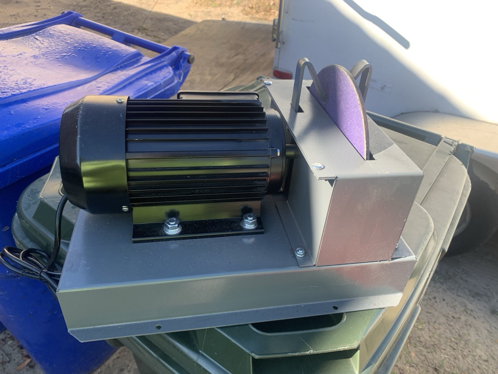 VEVOR Lawn Mower Blade Sharpener Electric Power Tool 120V with Grinding Wheel