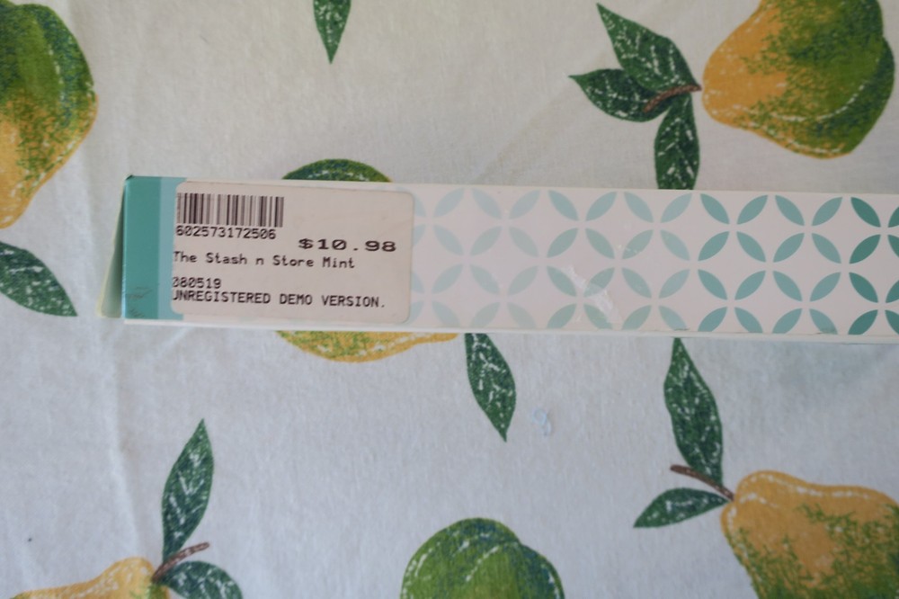 Stash 'n Store It's Sew Emma Mint 8"