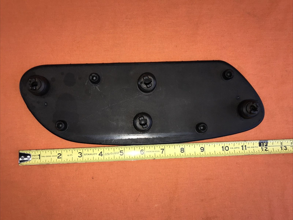 HARLEY-DAVIDSON GENUINE STREAMLINER FLOORBOARD RUBBER INSERT-RIGHT SIDE ONLY!