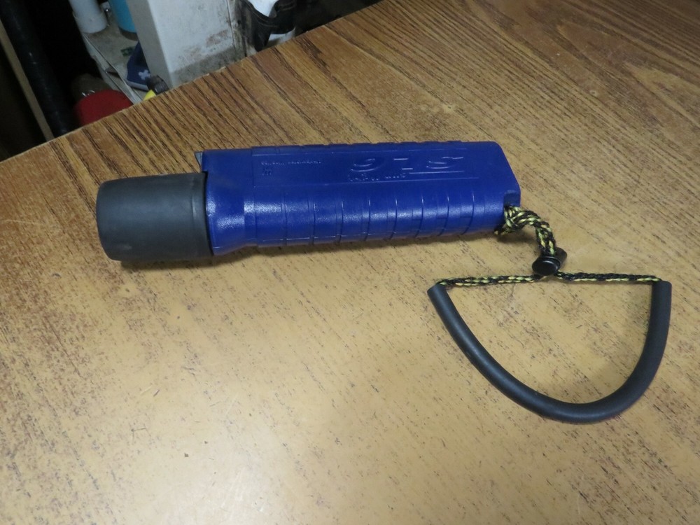 underwater kinetics flashlight sl6 Flashlight