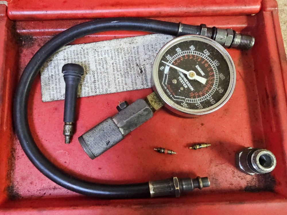 Mac Tools Compression Tester CT3015B Pre-owned w/ case