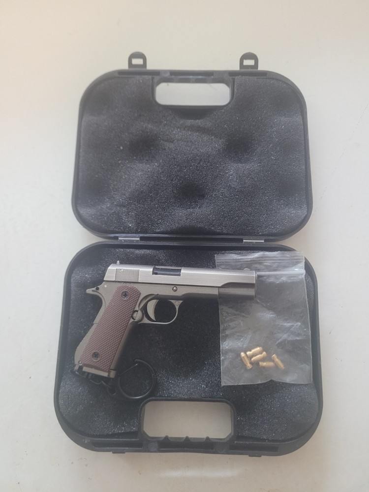 mini gun with ejectable bullets