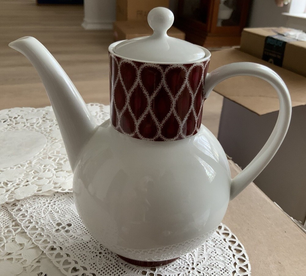 ARZBERG CHINA TEA POT GERMANY SMALL