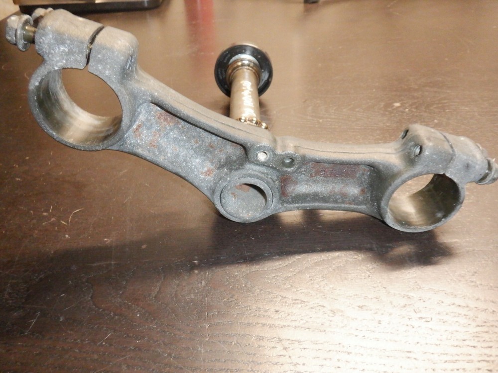 2000 Suzuki Katana 600 | Lower Triple Tree Steering Stem | Used OEM