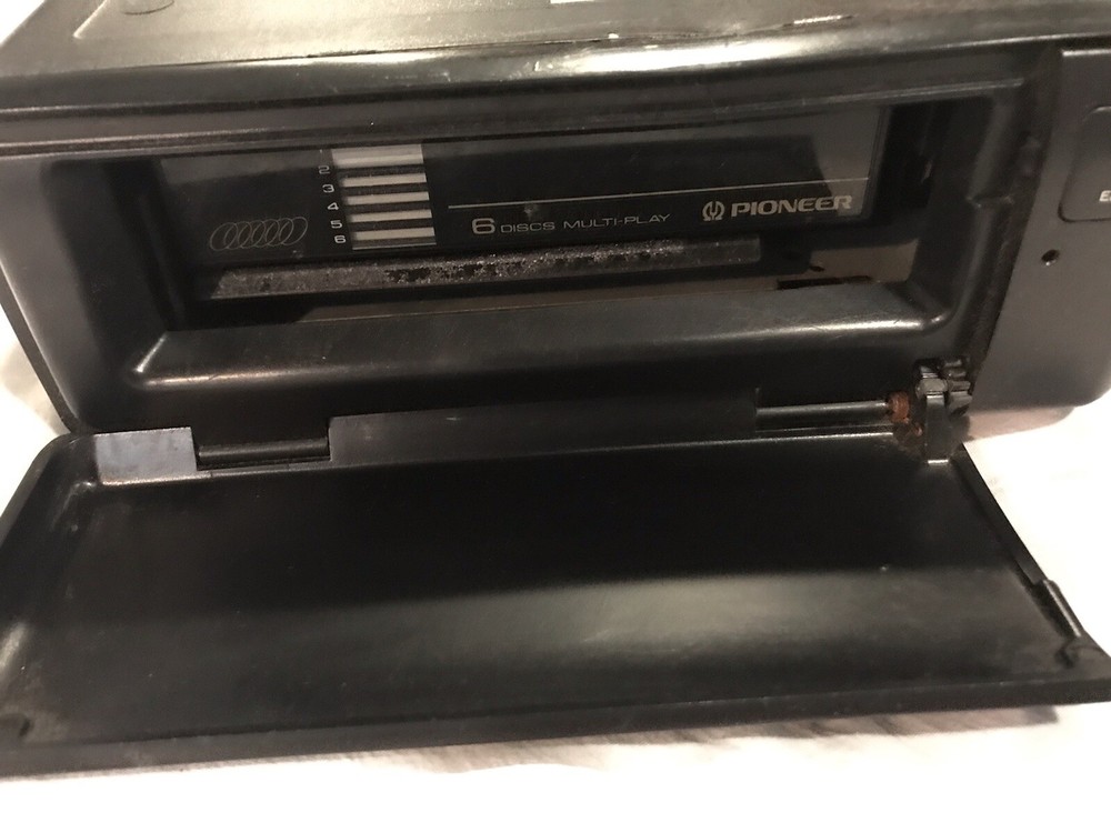 1990s Mitsubishi CD Changer 3000C