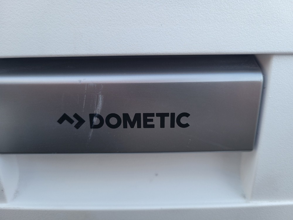 DOMETIC CD30-DCTB1 COOLMATIC DRAWER FRIDGE W/ COMPRESSOR - WHITE.