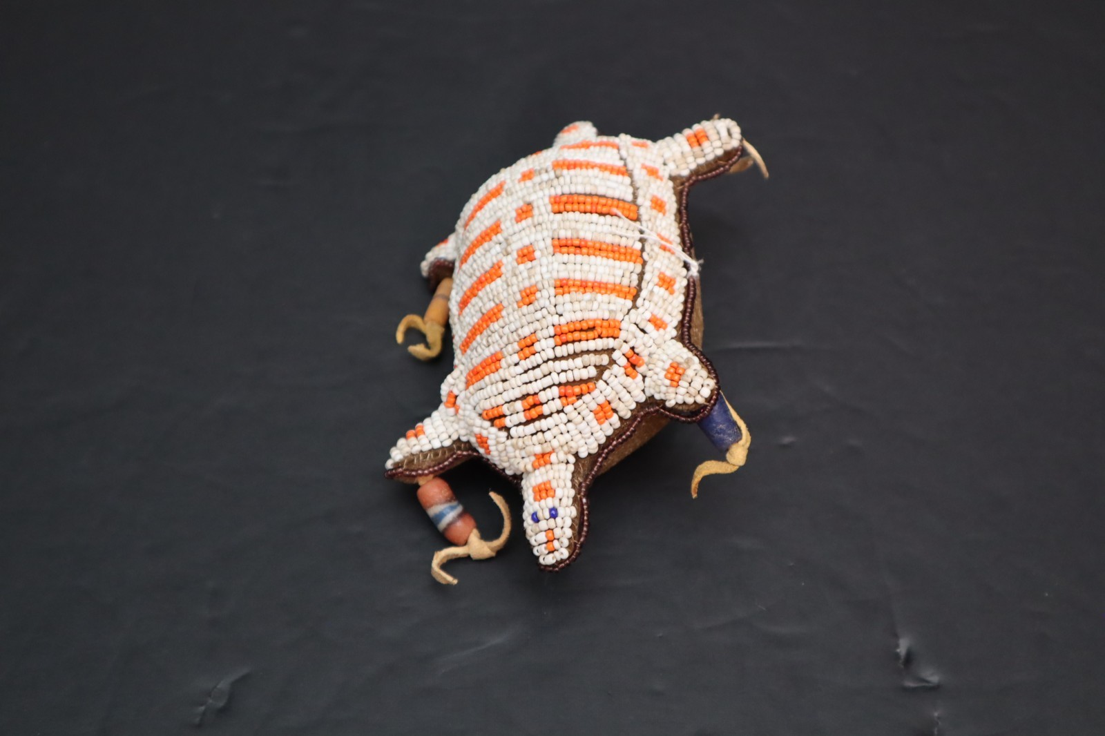 HAND MADE NATIVE AMERICAN BEADED LEATHER FETISH, TURTLE AMULET VINTAGE