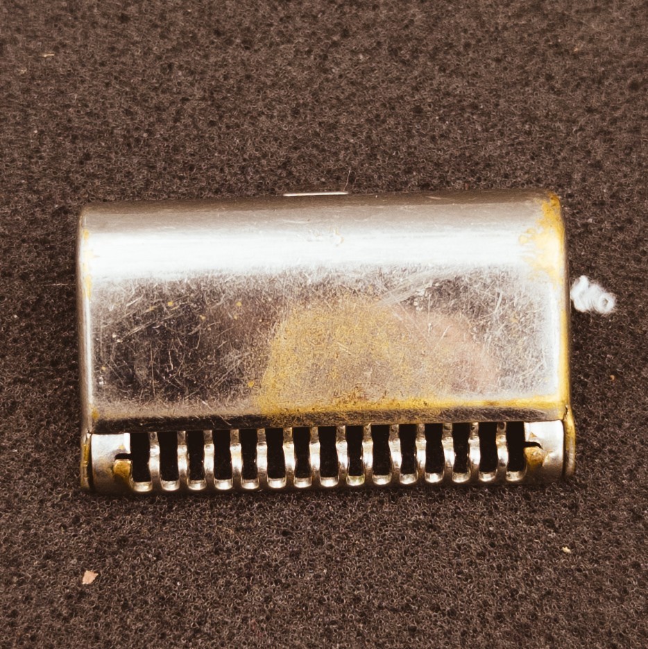 READ 1920s Era Ever-Ready Shovelhead Single Edge Razor