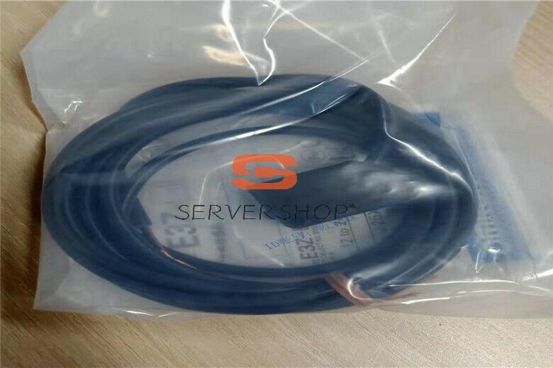 1pcs NEW E3Z-B61 E3ZB61 Photoelectric Switch